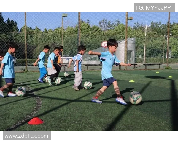 培养未来足球明星少儿足球培训机构助力孩子成长与梦想实现